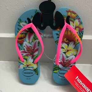 Girls tropical Havaianas sandals new